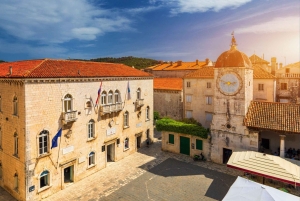 Splitistä/Trogirista: Trogirin retki: Yksityinen Krkan vesiputoukset ja Trogir