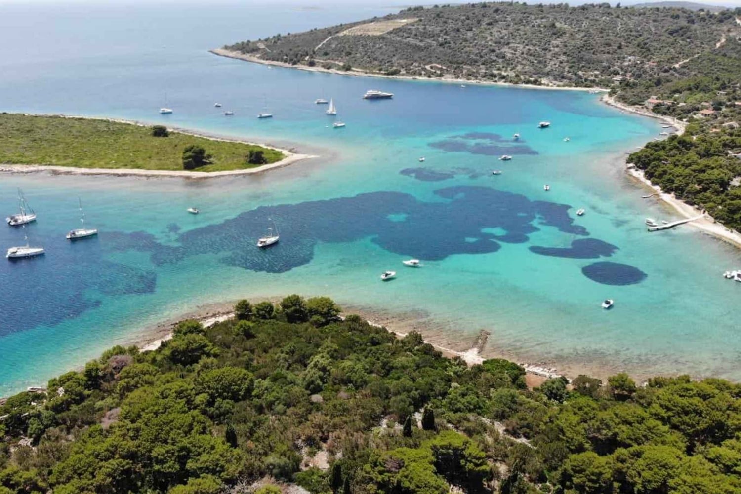Fra Trogir: 3 øer halvdagstur med Blå Lagune