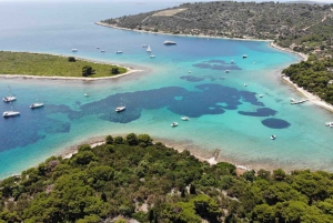 Fra Trogir: 3 øer halvdagstur med Blå Lagune