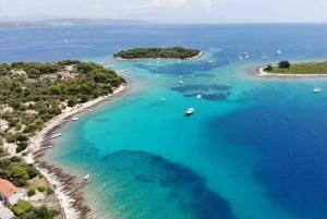 Fra Trogir: 3 øer halvdagstur med Blå Lagune