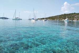 Vanuit Trogir: Halfdaagse tour op 3 eilanden met Blue Lagoon