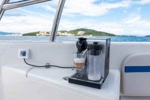 Fra Trogir: Halvdagstur på 3 øer med bådtur og kaffe/vand