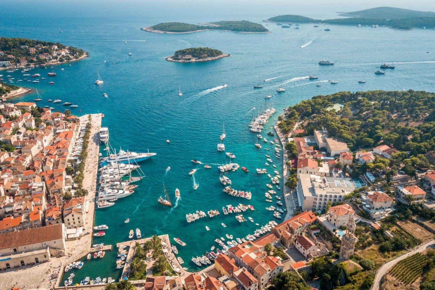 Z Trogiru/ Splitu: prywatna wycieczka łodzią po wyspach Hvar i Pakleni