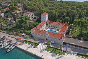 Vanuit Trogir: Drie Eilanden Halve Dag Speedboottour