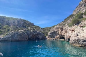 From Vis : Island-Hopping Cruise with beach and Cave Stops