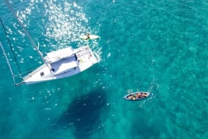 Zadar: Island cruise with drinks, snorkeling and kayaking