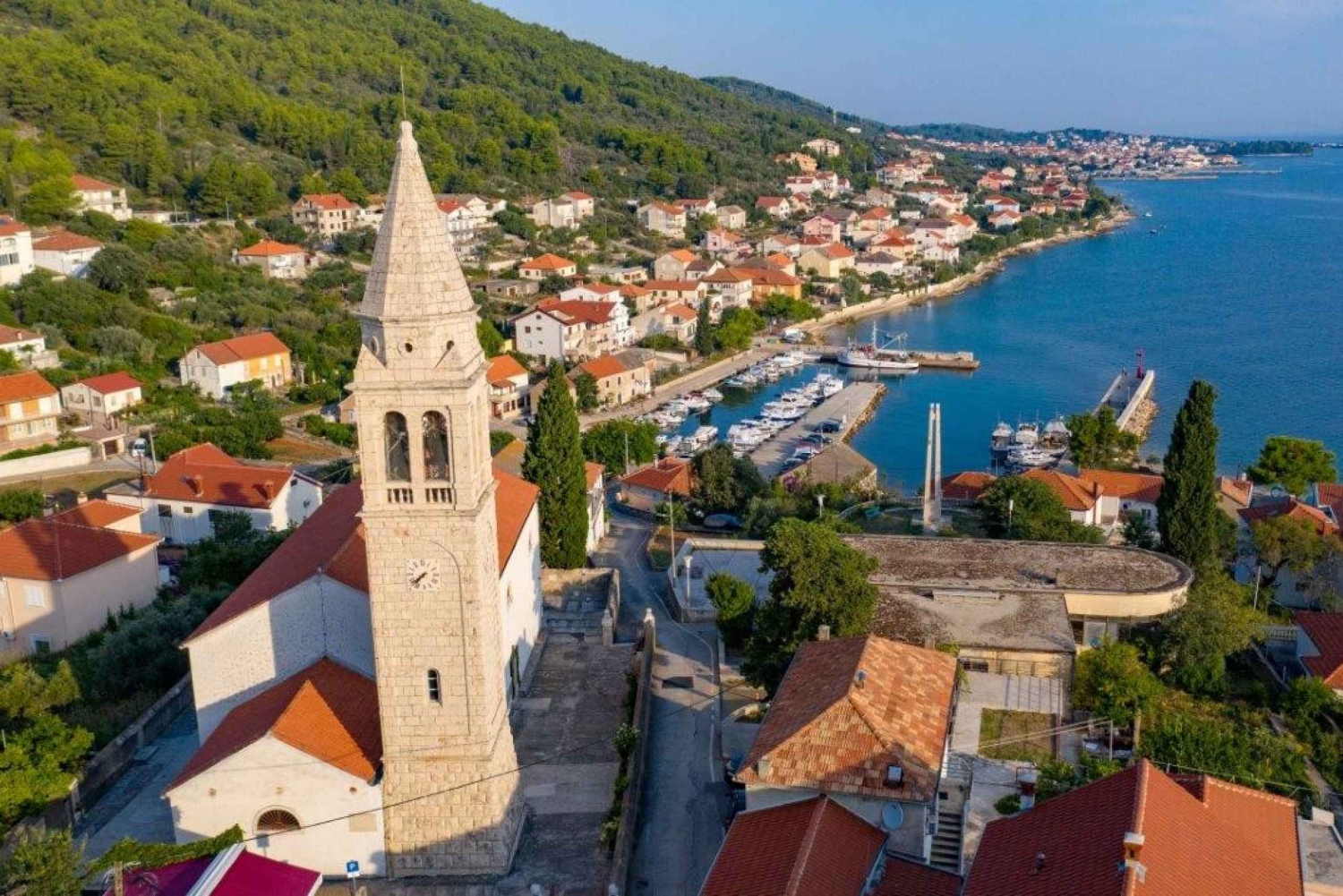 Au départ de Zadar : Excursion d'une journée en scooter électrique sur l'île d'Ugljan