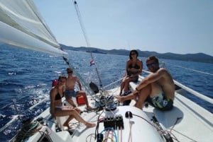Desde Zadar: Excursión en velero de día completo