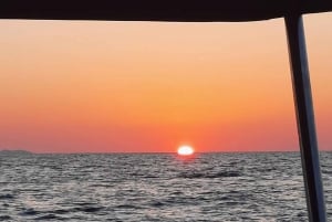 Da Zara: tour in barca alle isole con bevande