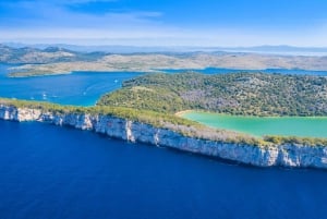 Desde Zadar: Crucero por Kornati y Telascica con baño y aperitivos