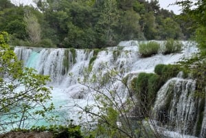 De Zadar: Excursão de um dia às cachoeiras de Krka