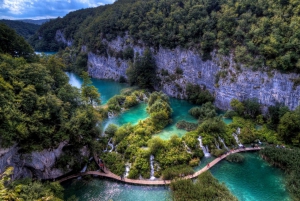 Zadar: Plitvice Lakes Day Trip with Boat Ride