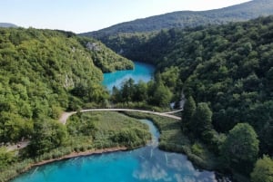 Zadarista: Plitvicen järvien kansallispuiston kiertoajelu