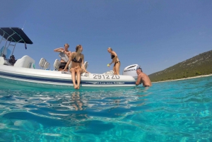 From Zadar: Sakarun Beach & Sunken Ship Snorkeling Tour