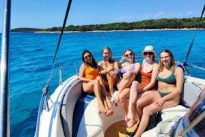 ★ Zadar: SpeedBoat-tur till 3 öar – simning och snorkling