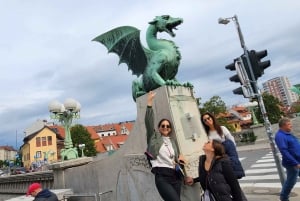 Från Zagreb: Dagstur med minibuss till Ljubljana och Bledsjön