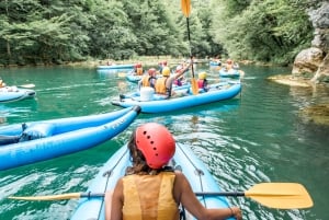 Von Zagreb aus: Mrežnica Kajakfahren & Rastoke Dorf - Tagestour