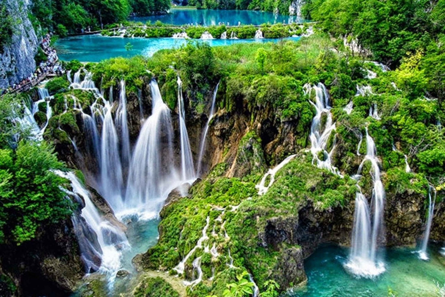 Fra Zagreb: Plitvice & Rastoke guidet dagstur med billet