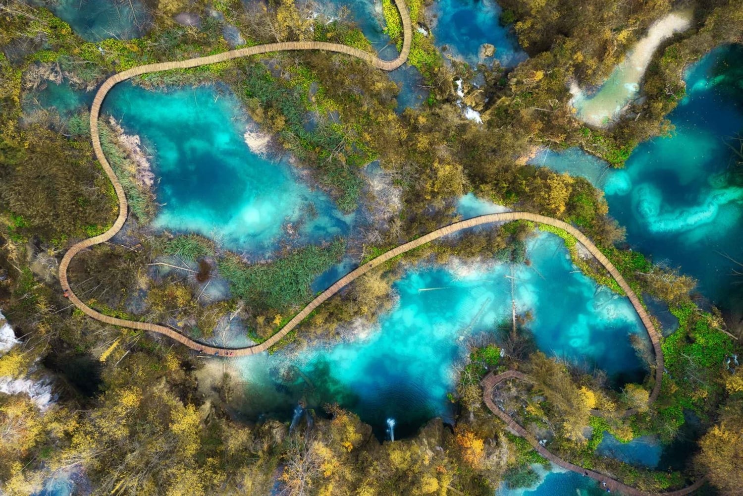 From Zagreb: Plitvice Lakes National Park Tour with Tickets