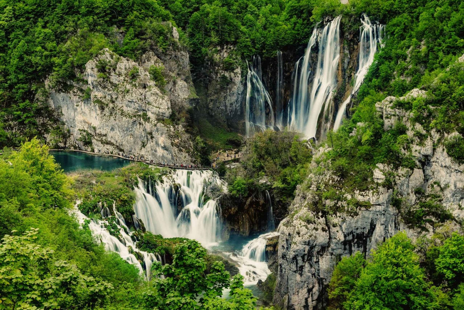 From Zagreb: Plitvice Lakes National Park Tour with Tickets