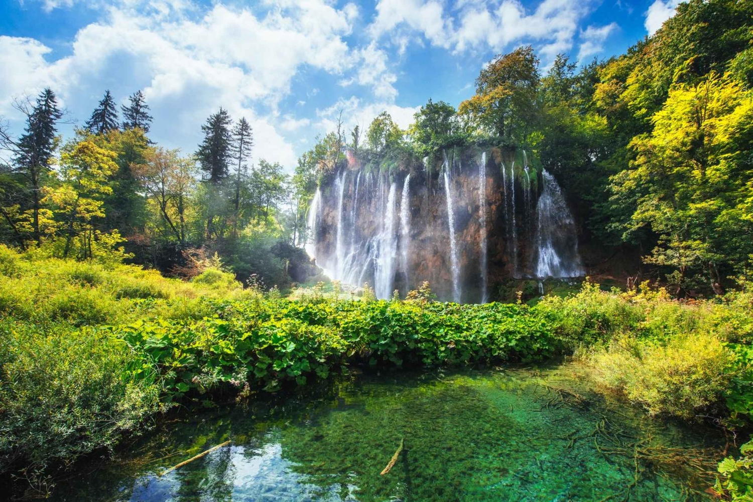 From Zagreb: Plitvice Lakes National Park Tour with Tickets