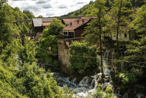 Ab Zagreb: Tour zum Nationalpark Plitvicer Seen mit Tickets