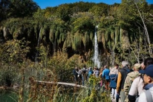 De Zagreb: Viagem guiada de 1 dia a Rastoke e aos lagos Plitvice