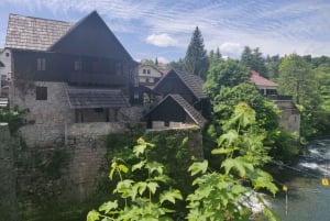 Da Zagabria: Rastoke e Laghi di Plitvice in piccolo gruppo con biglietto