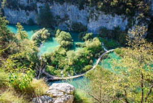 Vanuit Zagreb: Transfer naar Split & rondleiding Plitvice Meren