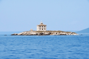 Viagem de 1 dia inteiro de barco a Medulin, Gruta Azul, Cres + procura de golfinhos