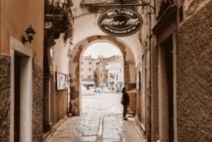 Viagem de 1 dia inteiro de barco a Medulin, Gruta Azul, Cres + procura de golfinhos