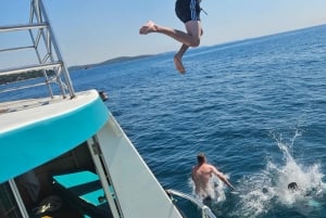 Funtana: crucero por el fiordo de Lim a la cueva del pirata con esnórquel