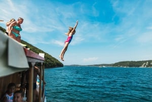 Rovinjer Halbtagestour: Badestopps, Getränke und Brunch inklusive