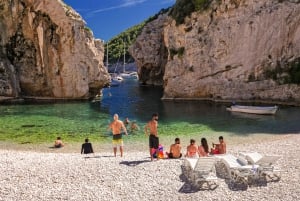 Hvar: Blå & grøn grotte gruppeudflugt fra Hvar