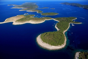 Hvar: Puesta de sol y las islas Pakleni en lancha rápida