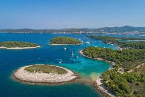 Hvar: Puesta de sol y las islas Pakleni en lancha rápida
