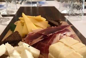 Hvar: Wine Lovers Tour to 3 Wineries with Local Tastings