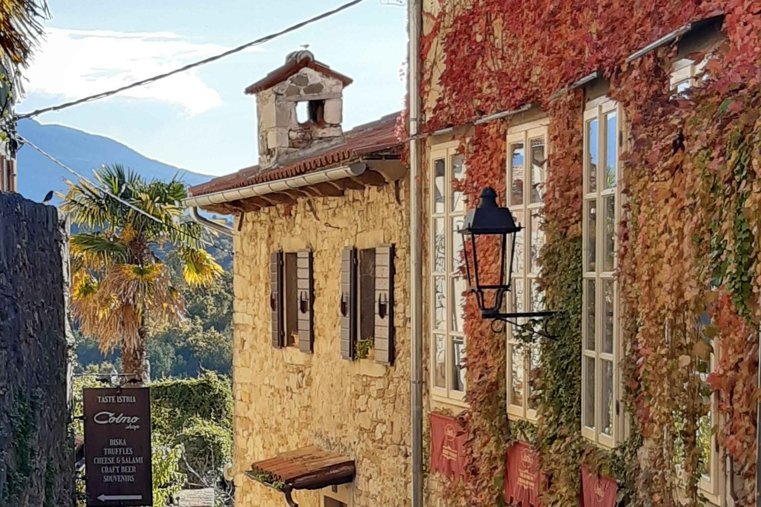 Istria: Unknown Istria and 'World's Smallest City' Hum