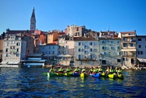 Sport acquatici Rovigno - Tour in kayak, snorkeling, drink gratuito e foto
