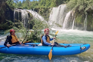 Kajakkpadling i Mreznica-fossene i naturmonumentet