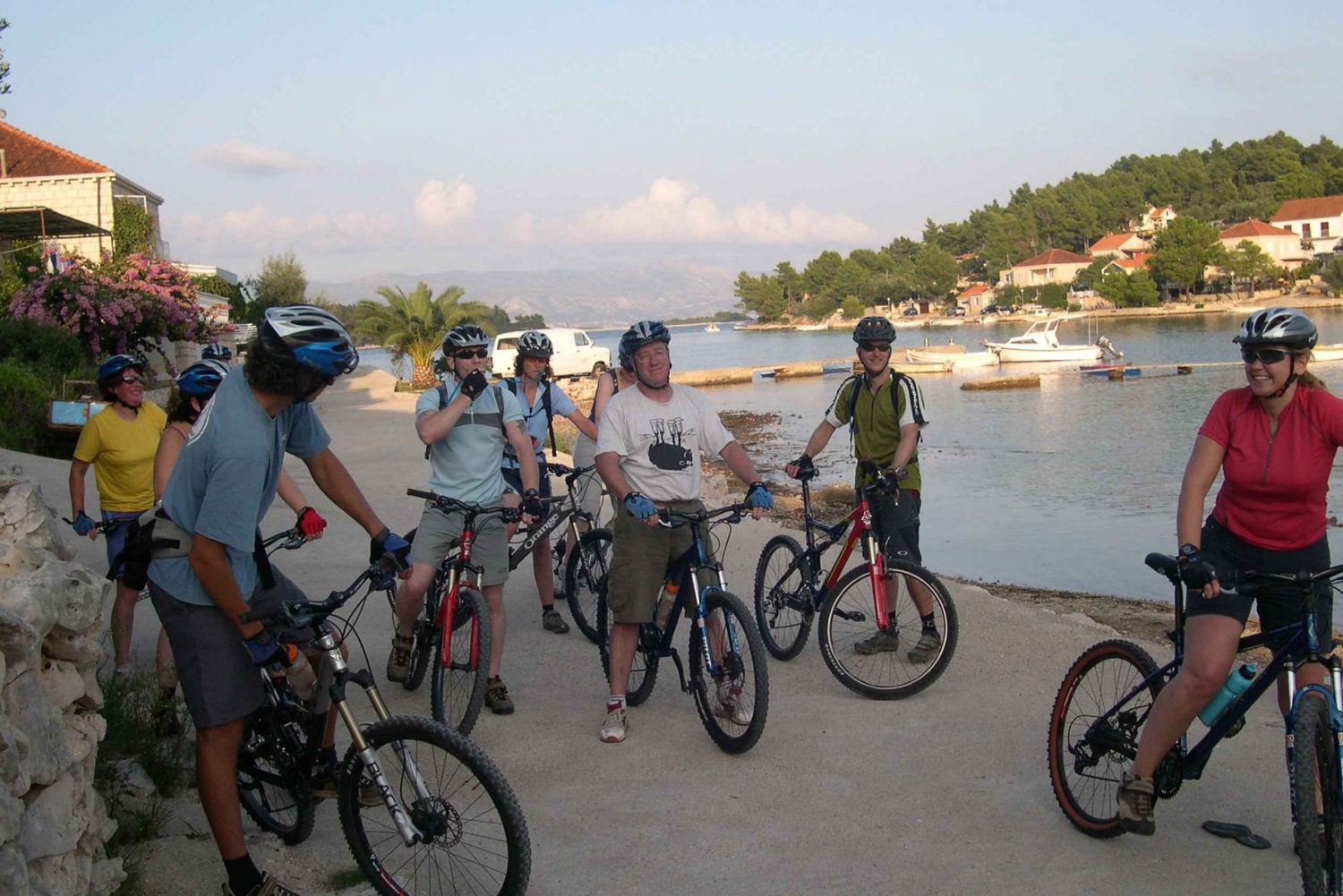 Île de Korcula : Excursion guidée en E-Bike avec déjeuner
