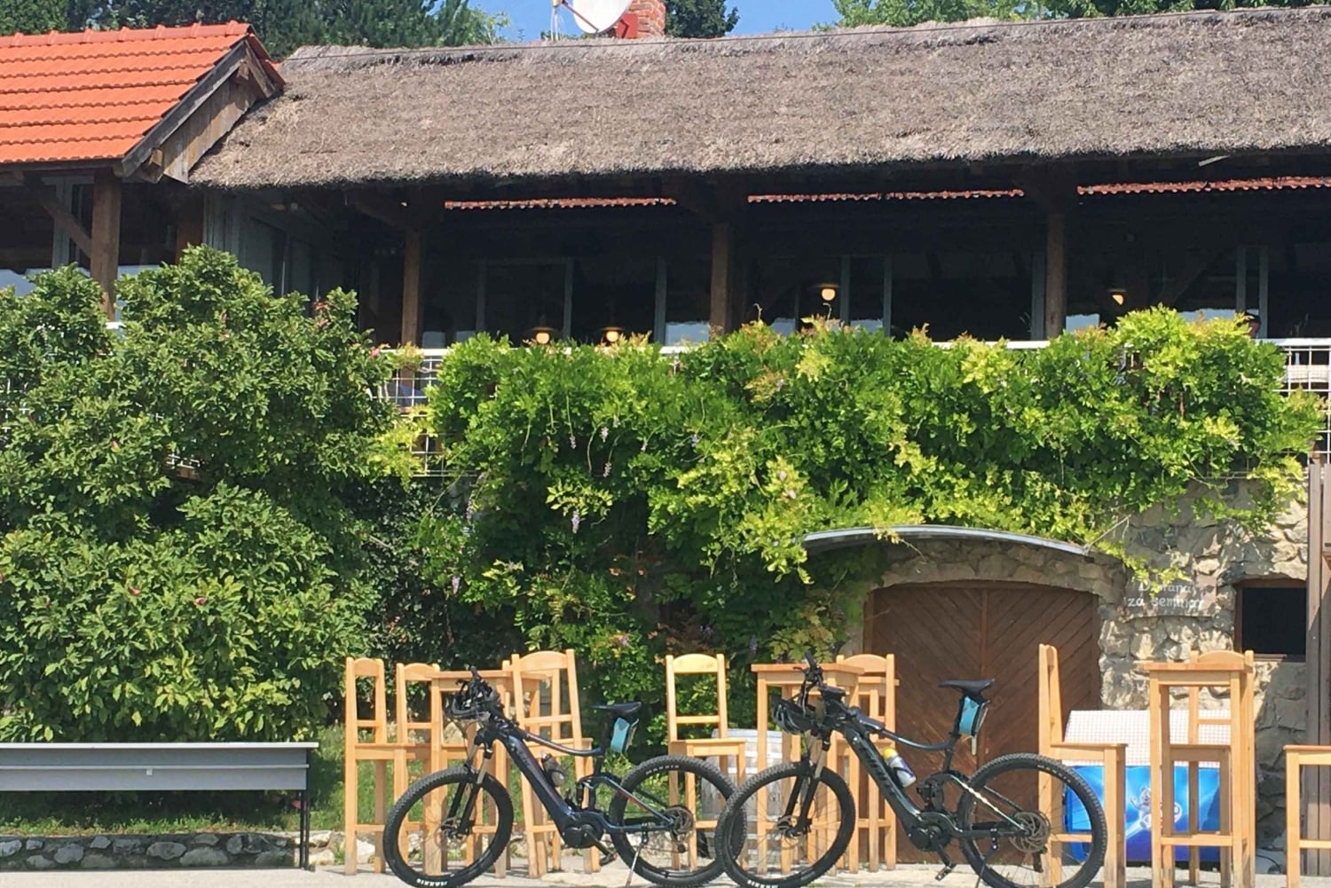 Krapinske Toplice: tour en bici eléctrica y cata de vinos en Vuglec Breg