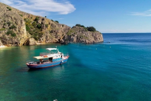 Krk: Golden Beach and Plavnik Cave Cruise with Welcome Drink