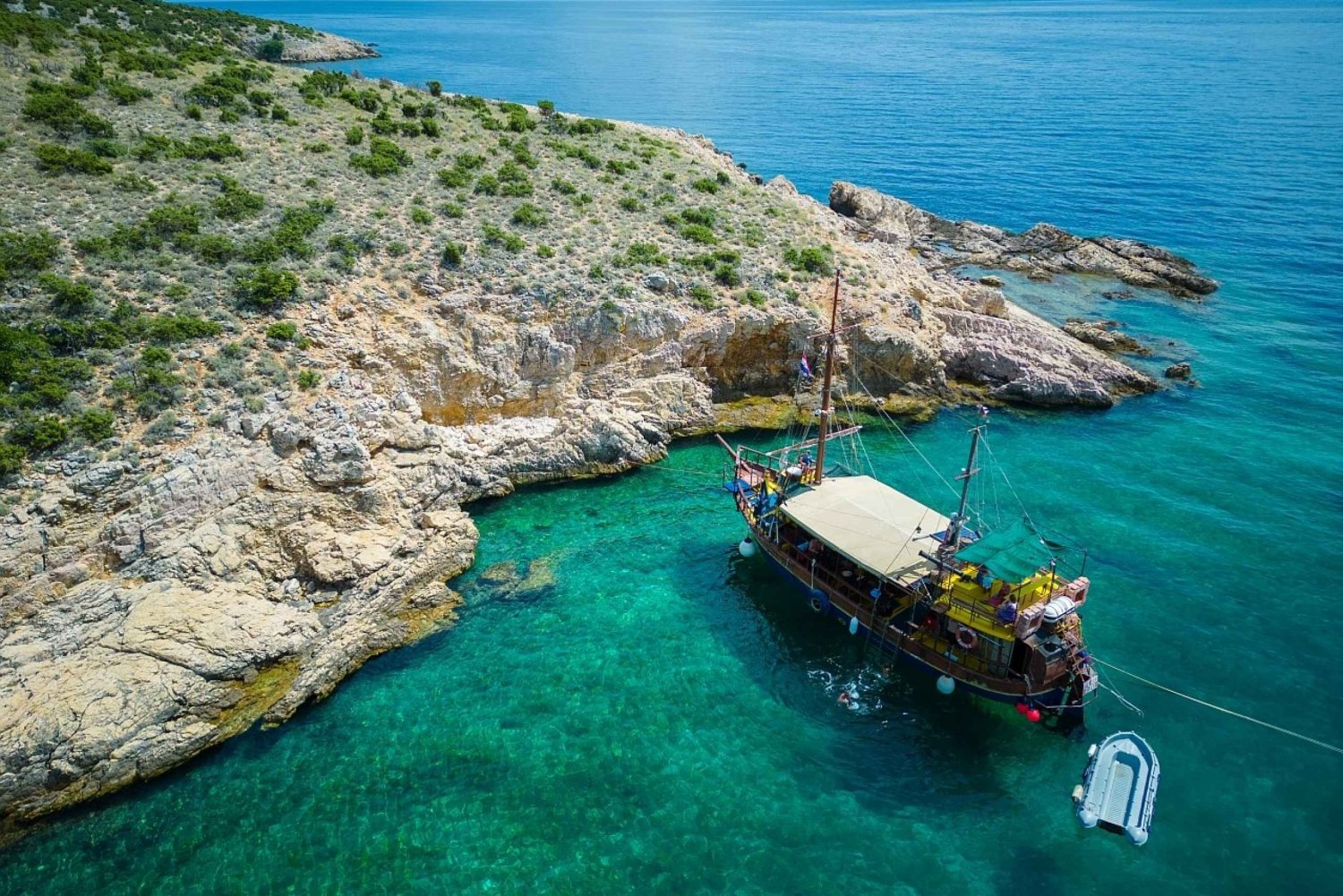Krk: Half Day Tour Cruising around Islands and Swimming