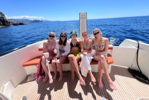 Luxe jacht: Sunset Blue Cave & Panoramic Tour met wijn