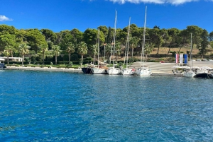 Blue Lagoon met speedboot, water en handdoeken inbegrepen.