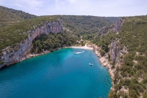 Makarska: 3-island Speedboat Cave & Blue Lagoon Tour