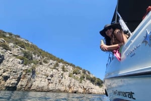 Makarska: 3-Insel-Schnellboot-Tour zum Goldenen Horn und zur Blauen Lagune
