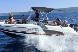 Makarska: luxe speedboottocht langs 4 eilanden met stad Hvar