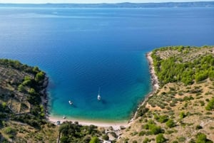 Makarska: Tur til Golden Horn Beach, Bol Town og bortgjemte bukter